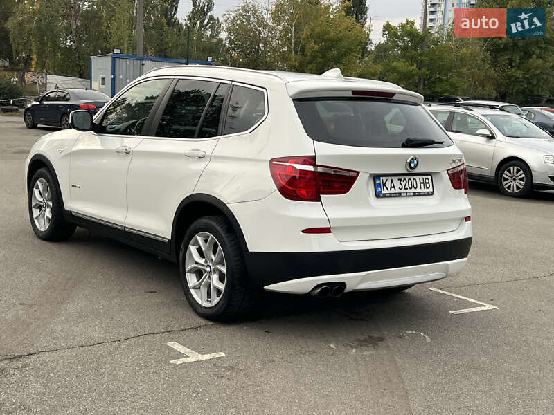BMW X3 2011