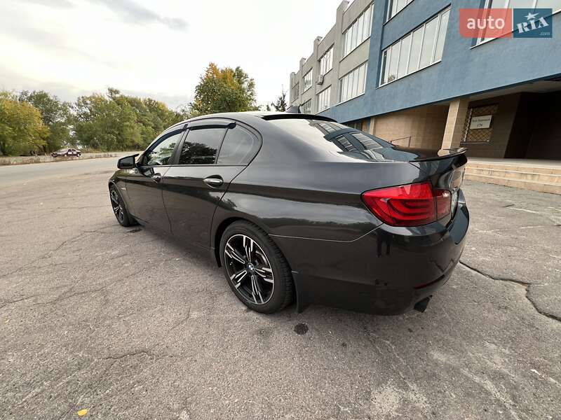 BMW 5 Series 2012