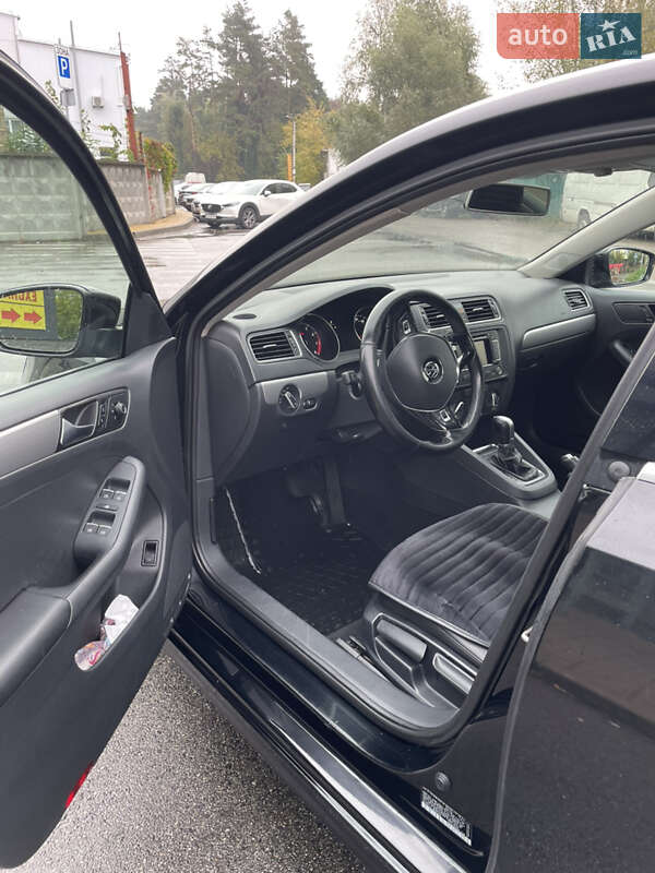 Volkswagen Jetta 2014