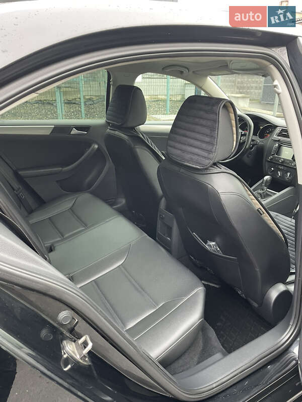 Volkswagen Jetta 2014