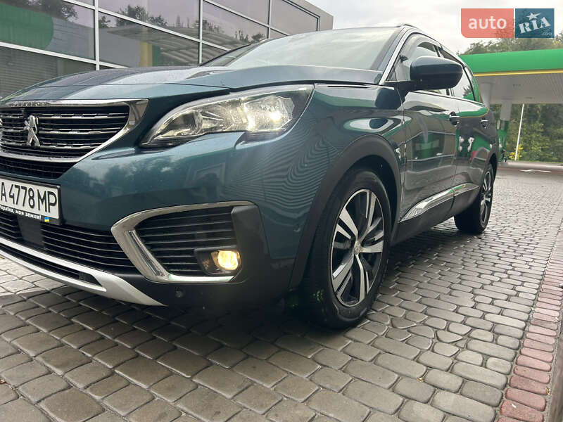 Peugeot 5008 2017