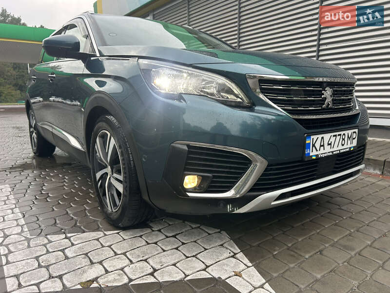 Peugeot 5008 2017