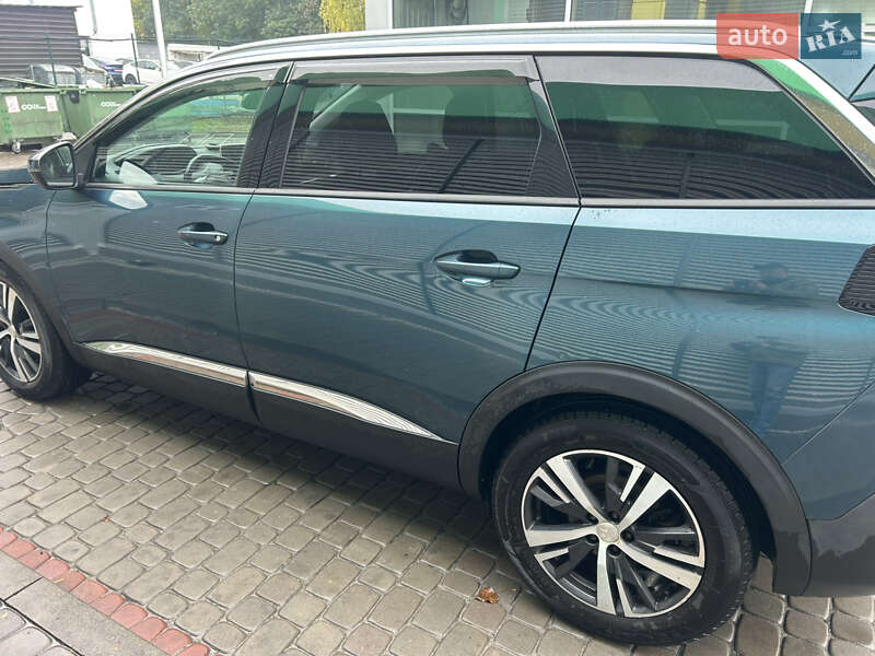 Peugeot 5008 2017