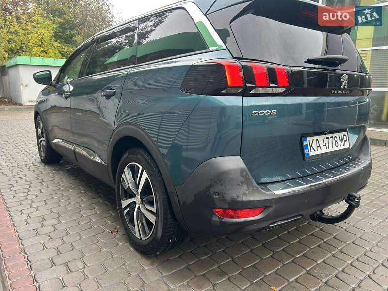 Peugeot 5008 2017