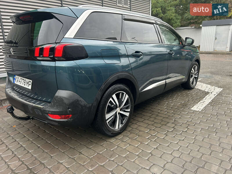 Peugeot 5008 2017