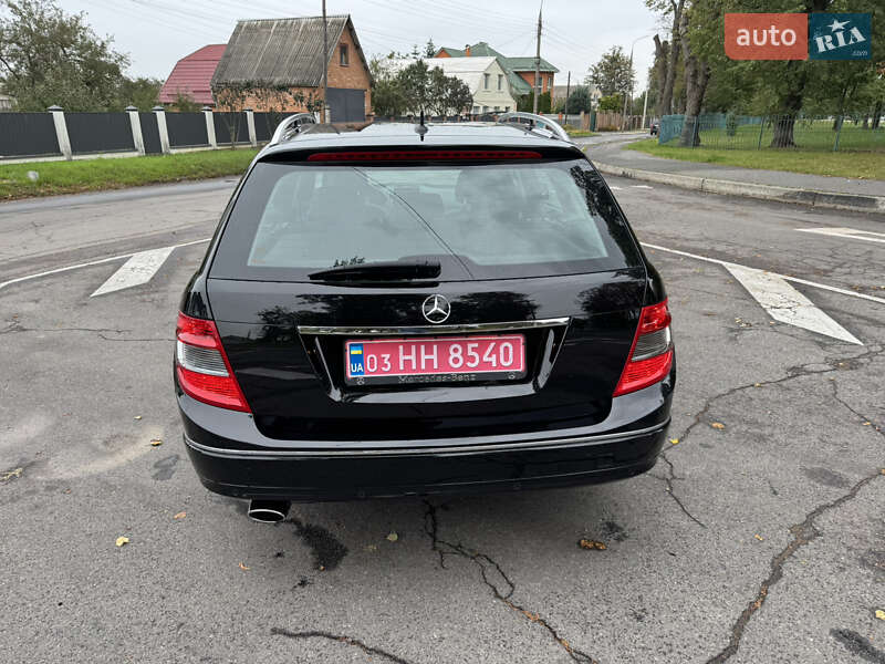Mercedes-Benz C-Class 2009