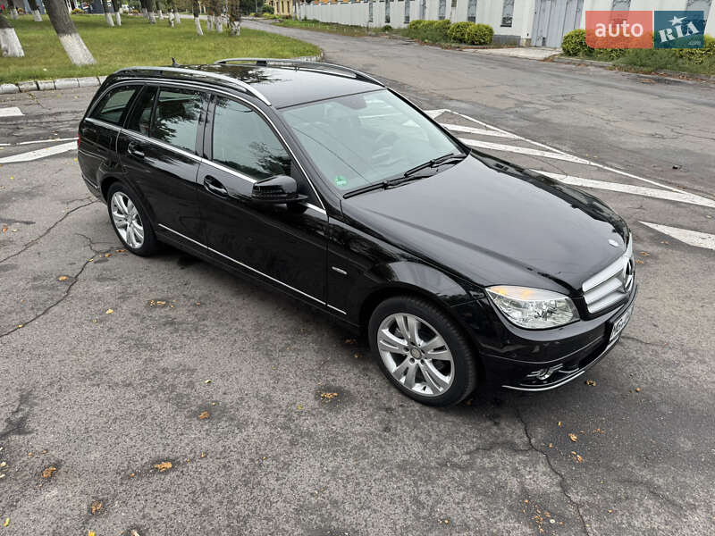 Mercedes-Benz C-Class 2009