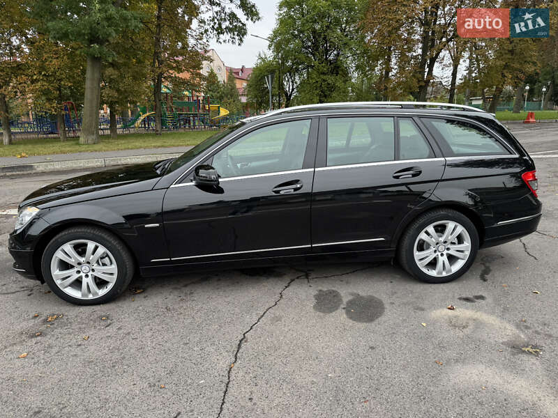 Mercedes-Benz C-Class 2009