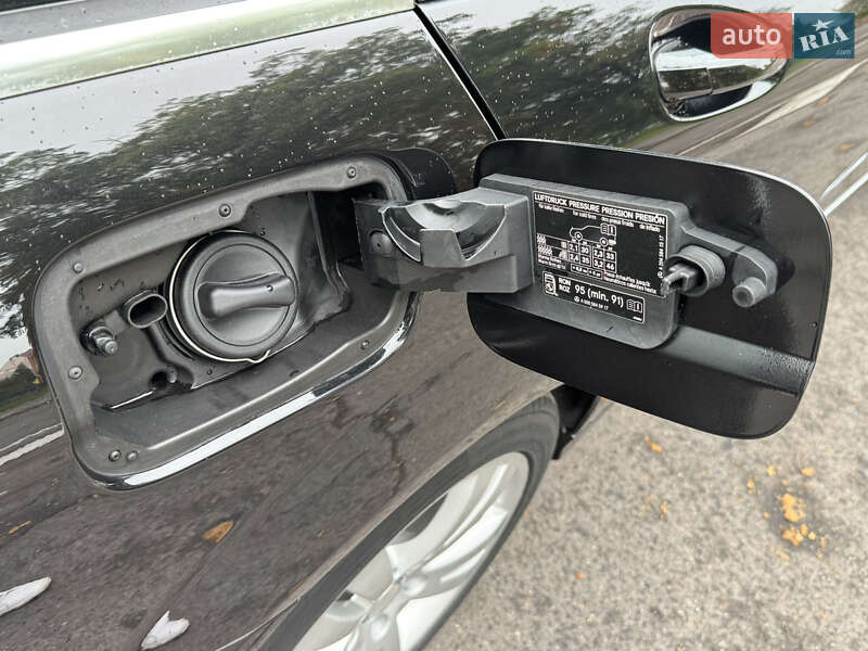 Mercedes-Benz C-Class 2009