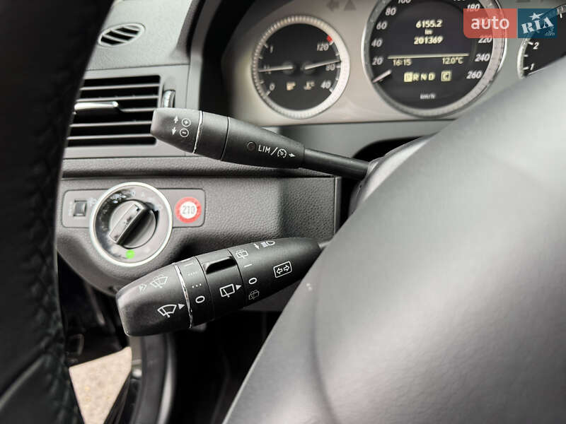 Mercedes-Benz C-Class 2009