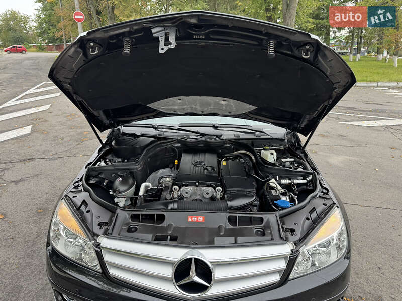 Mercedes-Benz C-Class 2009