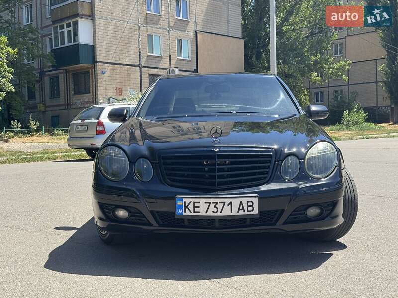 Mercedes-Benz E-Class 2008