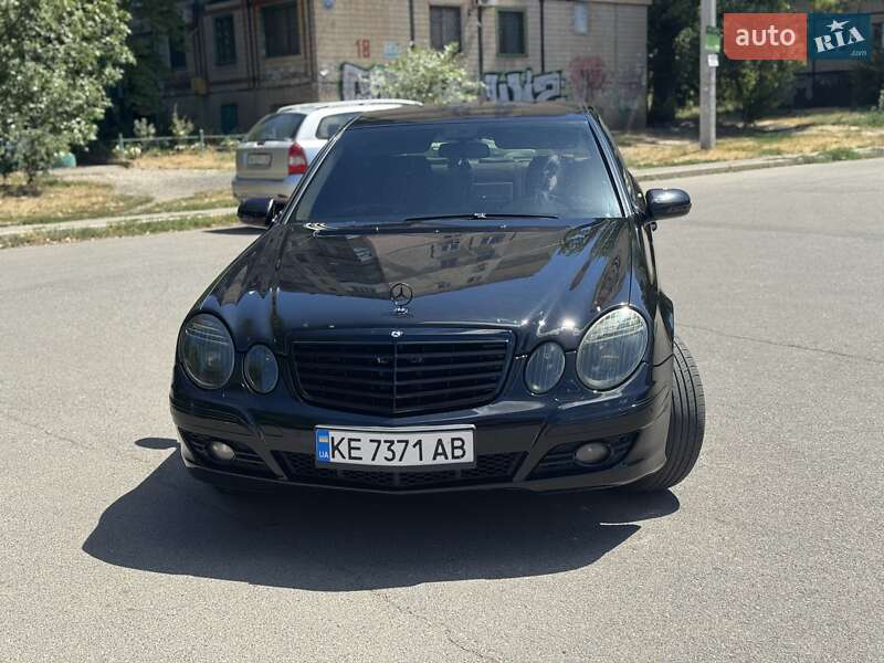 Mercedes-Benz E-Class 2008