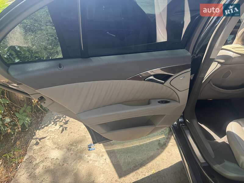 Mercedes-Benz E-Class 2008