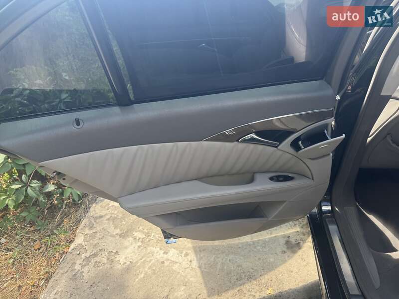 Mercedes-Benz E-Class 2008