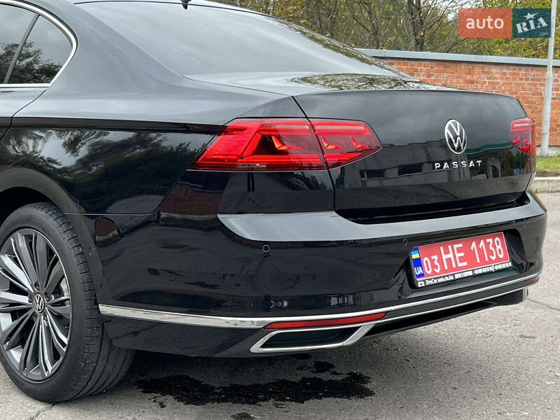 Volkswagen Passat 2021