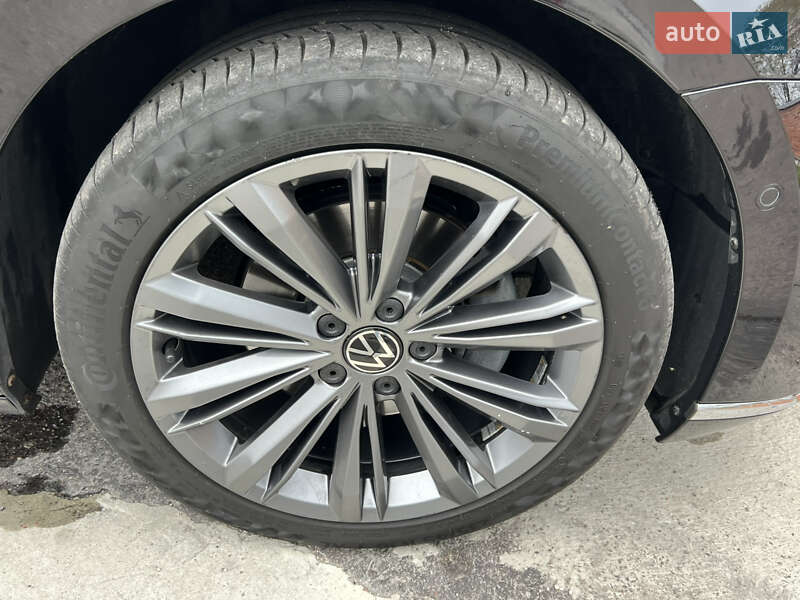 Volkswagen Passat 2021