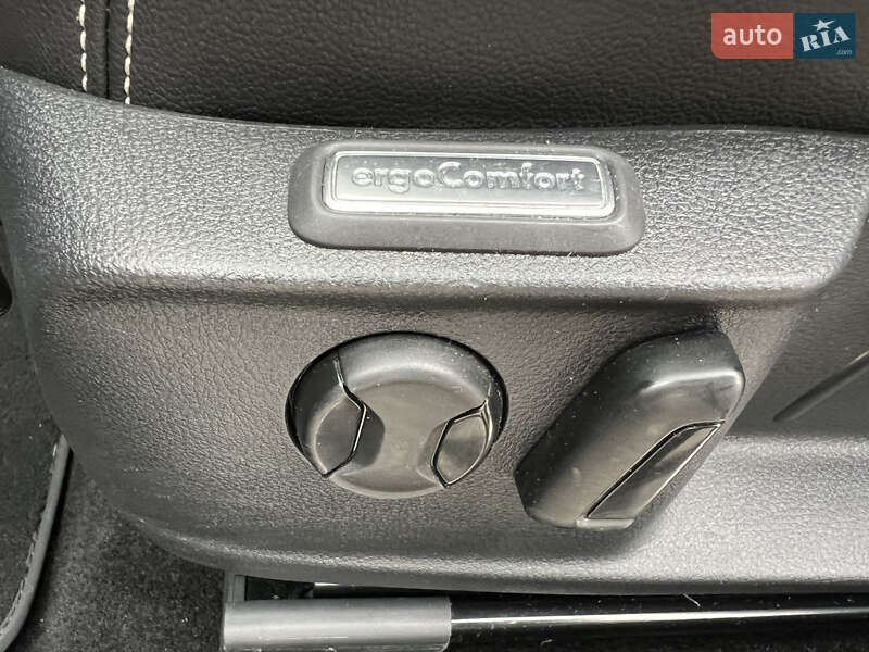 Volkswagen Passat 2021