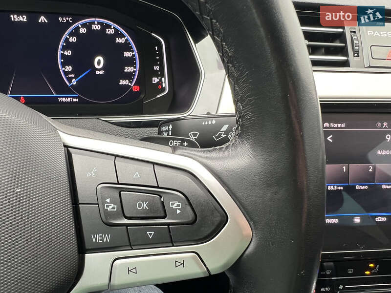 Volkswagen Passat 2021