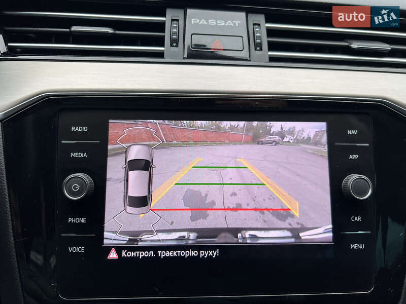 Volkswagen Passat 2021