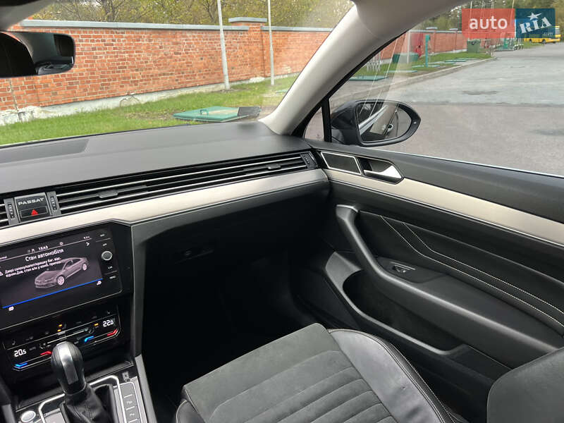 Volkswagen Passat 2021