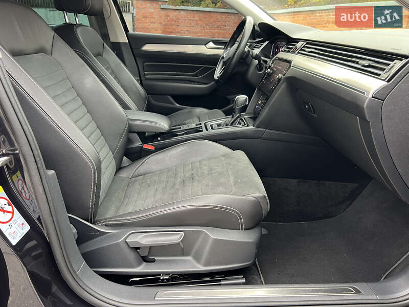 Volkswagen Passat 2021