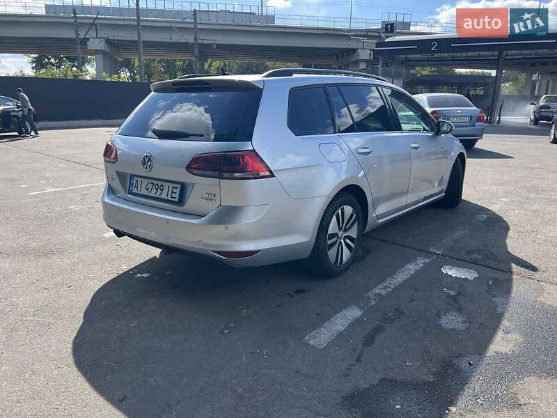 Volkswagen Golf 2013