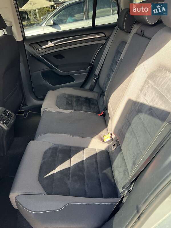 Volkswagen Golf 2013