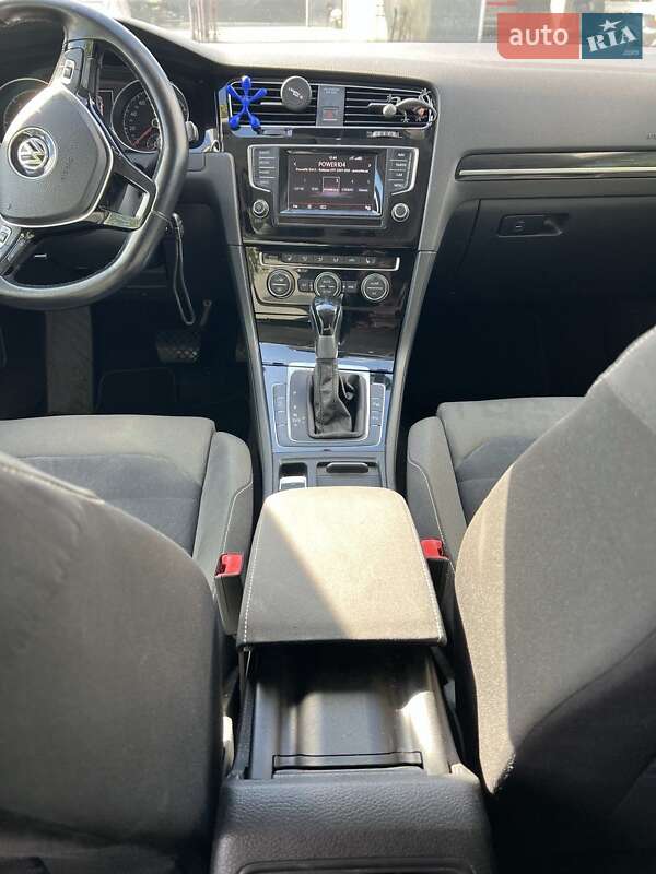 Volkswagen Golf 2013