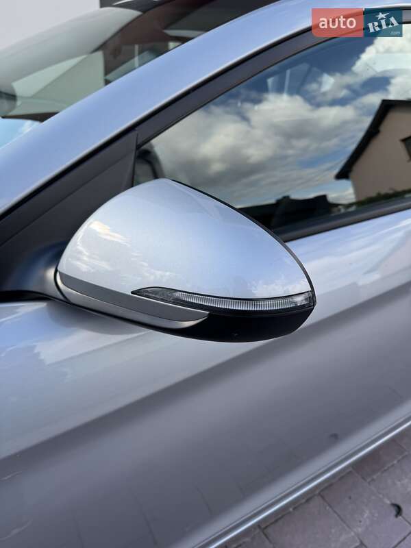 Hyundai Elantra 2019