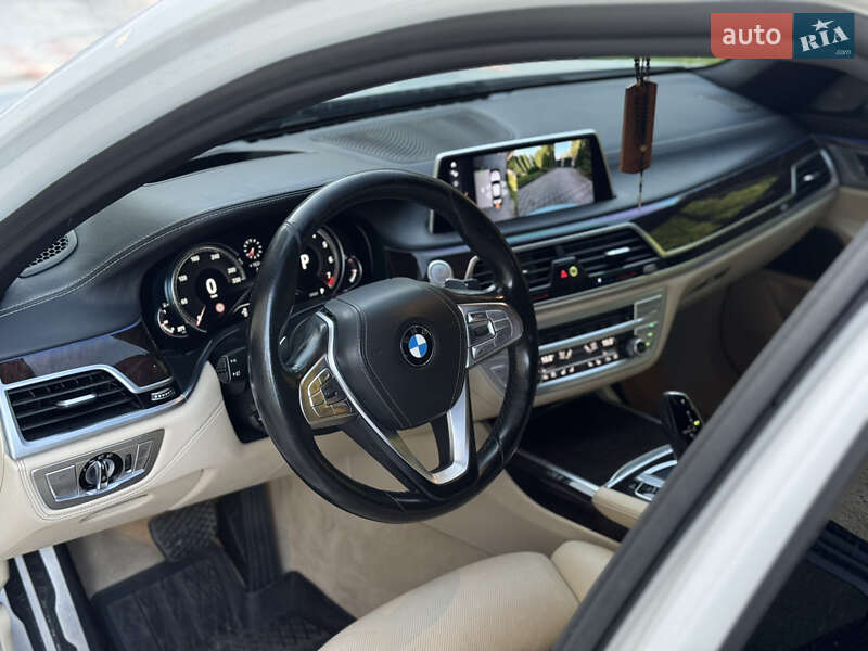 BMW 7 Series 2015