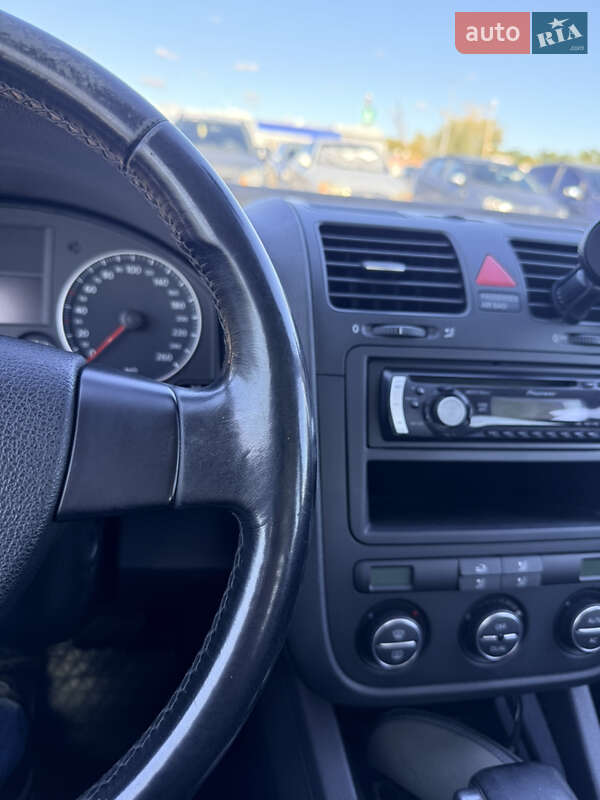 Volkswagen Golf 2008