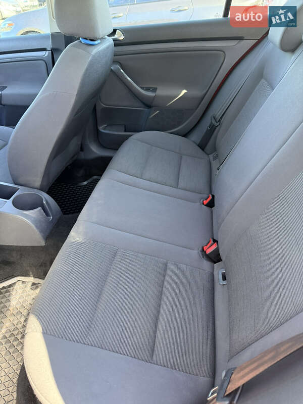 Volkswagen Golf 2008