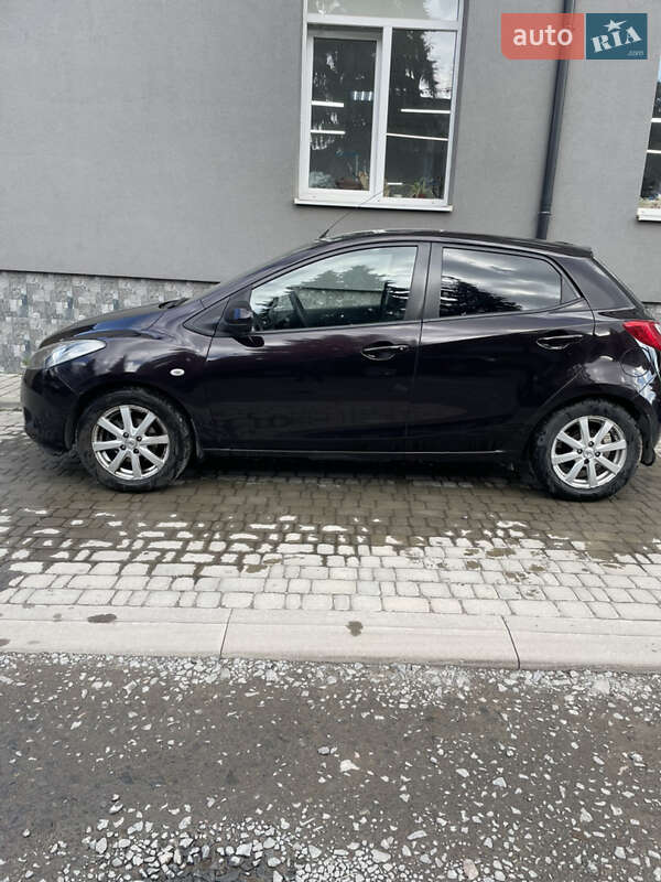 Mazda 2 2009