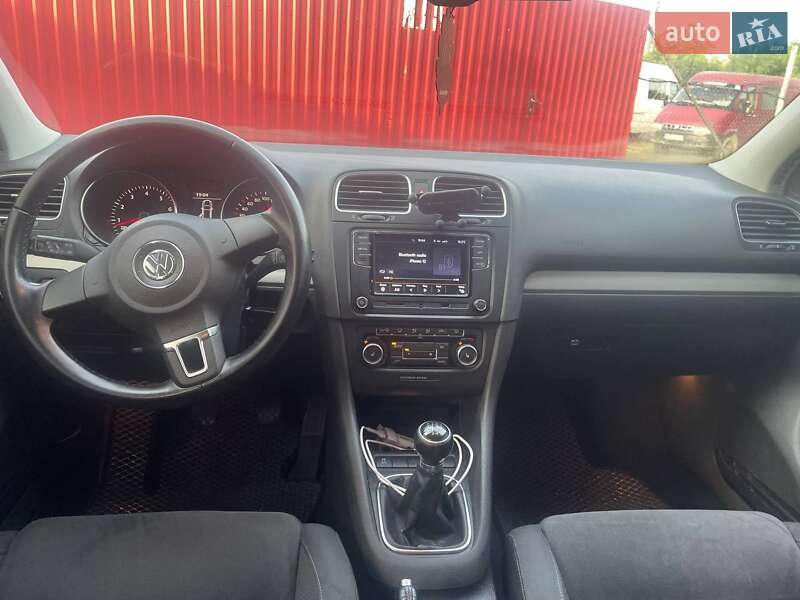 Volkswagen Golf 2011