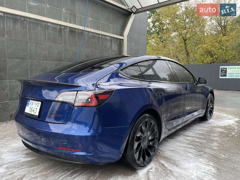 Tesla Model 3 2022