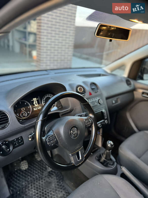 Volkswagen Caddy 2013