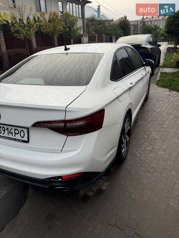 Volkswagen Jetta 2022