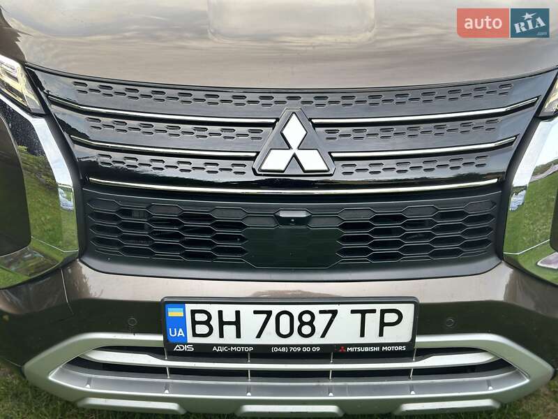 Mitsubishi Outlander 2021