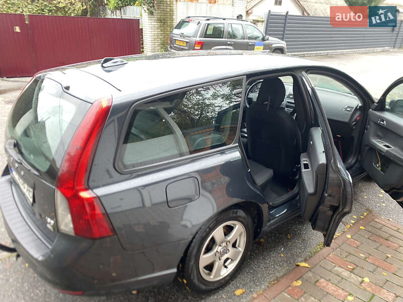 Volvo V50 2009