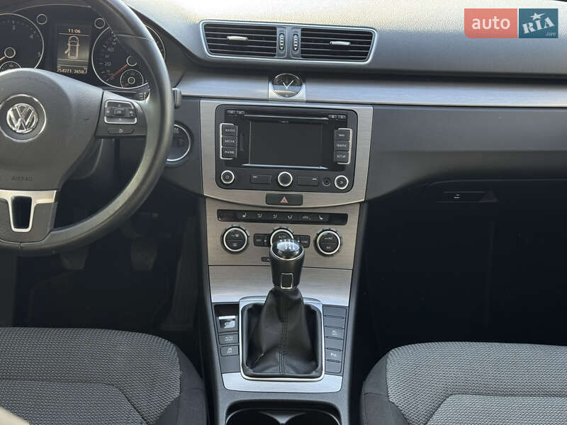 Volkswagen Passat 2012