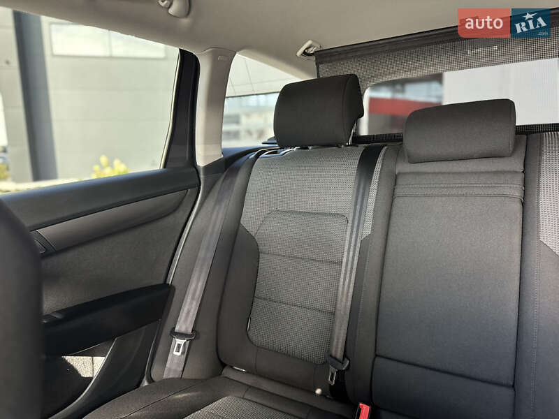 Volkswagen Passat 2012