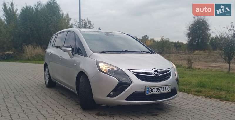 Opel Zafira 2015