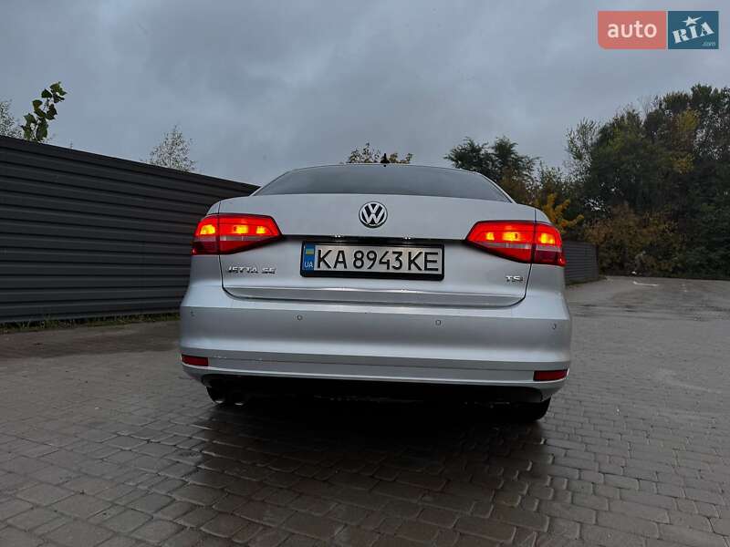 Volkswagen Jetta 2015