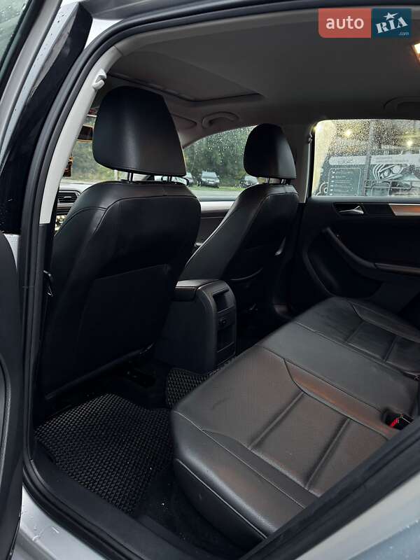 Volkswagen Jetta 2015