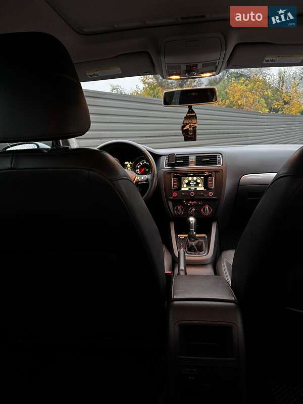 Volkswagen Jetta 2015