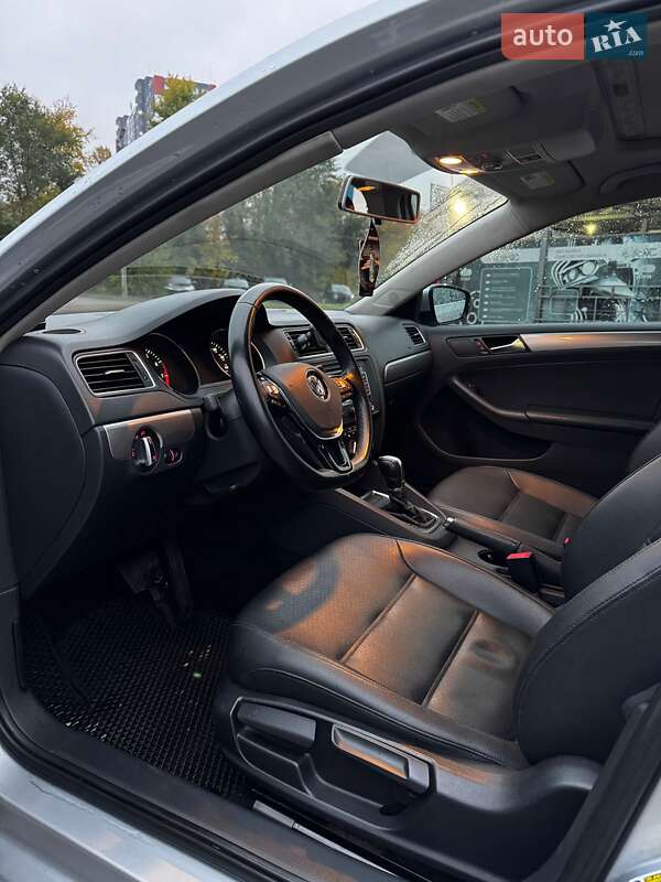 Volkswagen Jetta 2015