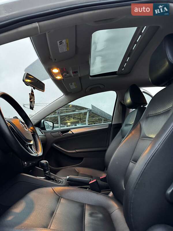 Volkswagen Jetta 2015