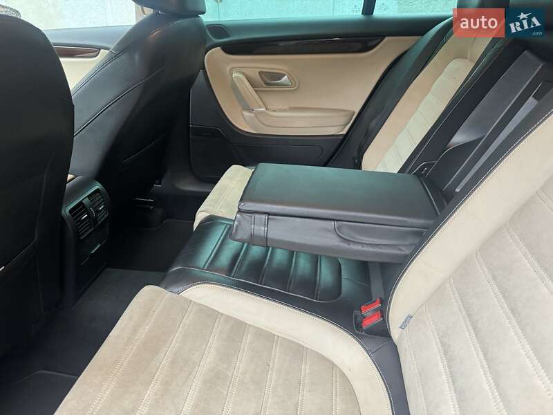 Volkswagen CC / Passat CC 2011