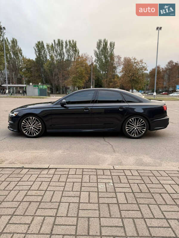 Audi-5